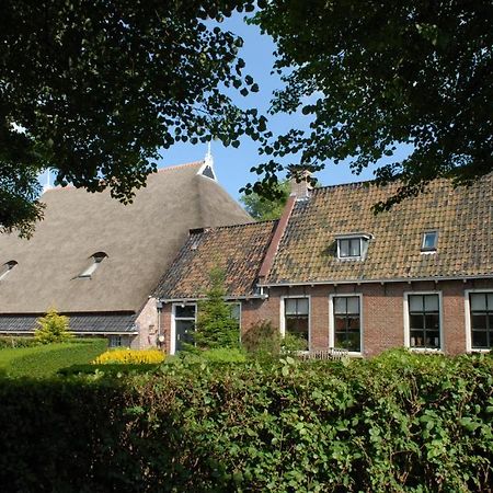 Unia Zathe Bed & Breakfast Ee Eksteriør bilde