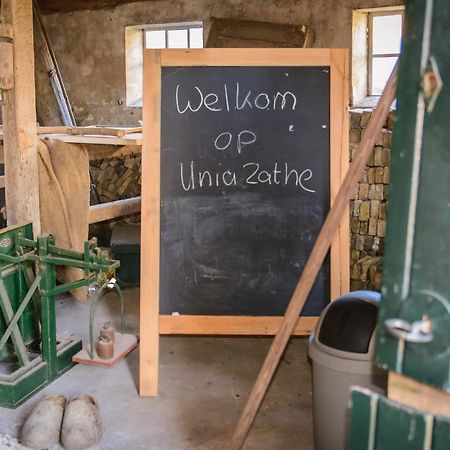 Unia Zathe Bed & Breakfast Ee Eksteriør bilde
