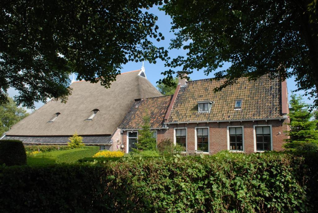 Unia Zathe Bed & Breakfast Ee Eksteriør bilde
